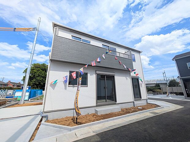 【外観】こちらの物件が少しでも気になるようでしたら、お気軽にお問合せください。人生でいちばん大きなお買い物ですので、ゆっくりご見学ください。ネット上の画像と実際の見学では、リアル感がまるで違…