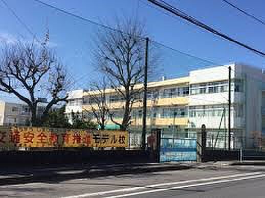 小学校 240m 伊奈町立小室小学校