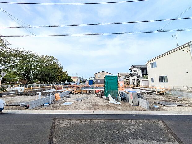 【ひとつ先の住み心地】家族の温かさと陽光の暖かさ、楽しい毎日と明るい未来を予感させる「空間が織り成すひとつ先の住み心地」を演出します。