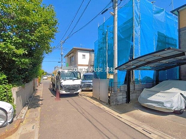 【前面道路】車の通行が少ないので、静かな住環境を維持することができます。