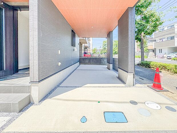 1号棟【駐車場】ゆったりとした駐車スペースを確保。