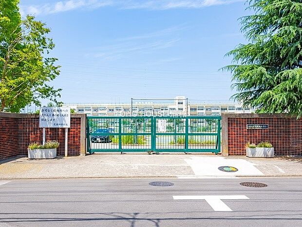 中学校 450m 川口市立芝東中学校