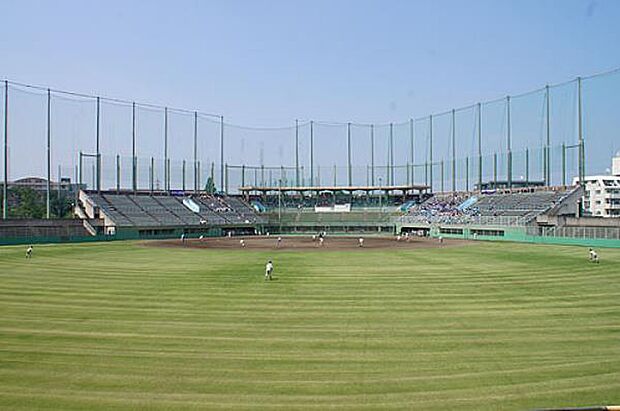 公園 1100m 浦和総合運動場