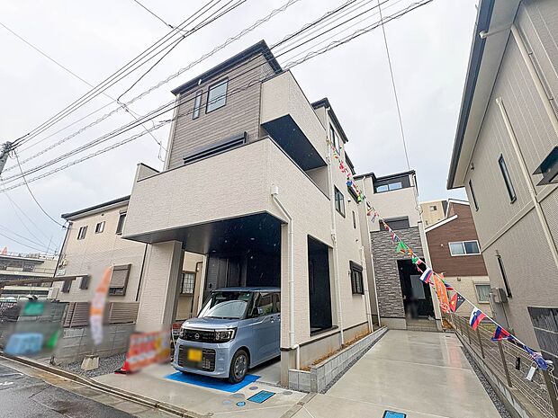 1号棟【外観】陽当りや通風性など各所に施された工夫で住みやすさを実現。部屋の大きさや周辺環境・街並など、資料には掲載していない情報が現地にはたくさんございます。是非ご確認下さい。