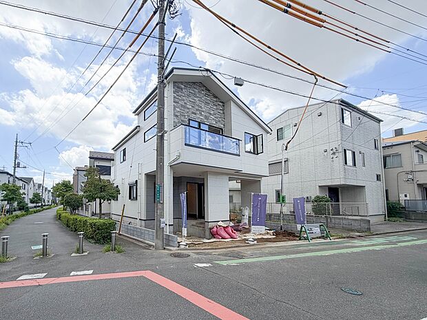 【前面道路7.21m】車の通行が少ないので、静かな住環境を維持することができます。