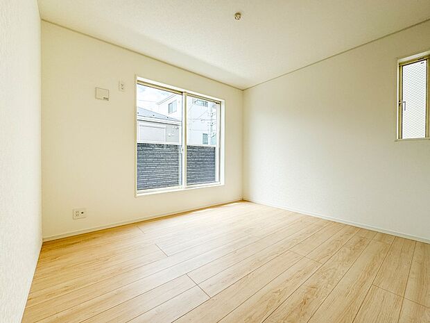2号棟【寝室6帖】充実した生活は伸びやかな居室空間から始まります。快適に・伸びやかに。心の潤いを求める方々へ。