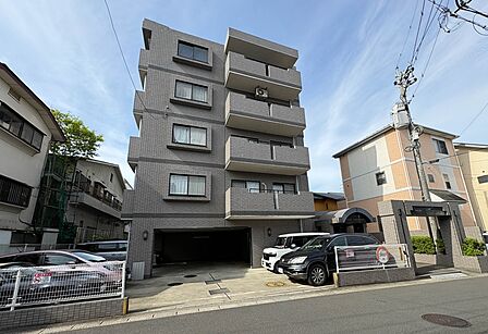 【外観】家の良し悪しだけでなく周辺環境も重要なポイント。