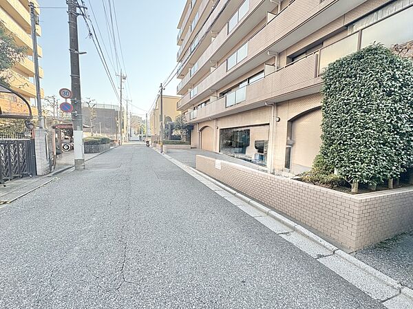 【前面道路】家の良し悪しだけでなく周辺環境も重要なポイント。