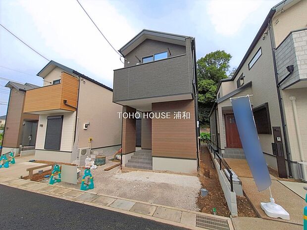 【外観】陽当りや通風性など各所に施された工夫で住みやすさを実現。部屋の大きさや周辺環境・街並など、資料には掲載していない情報が現地にはたくさんございます。是非ご確認下さい。