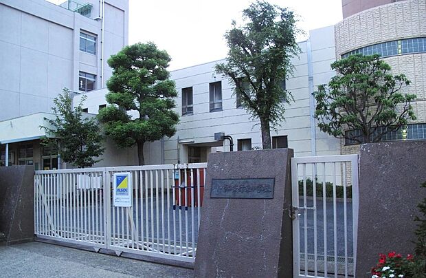 小学校 1300m 川口市立安行東小学校
