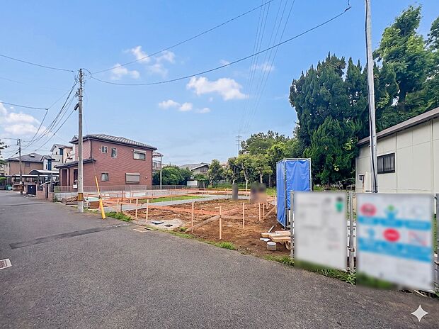 【外観】家族の温かさと陽光の暖かさ、楽しい毎日と明るい未来を予感させる「空間が織り成すひとつ先の住み心地」を演出します。