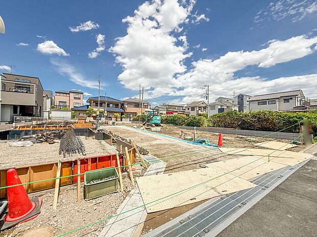 C号棟【外観】こちらの物件が少しでも気になるようでしたら、お気軽にお問合せください。人生でいちばん大きなお買い物ですので、ゆっくりご見学ください。ネット上の画像と実際の見学では、リアル感がま…