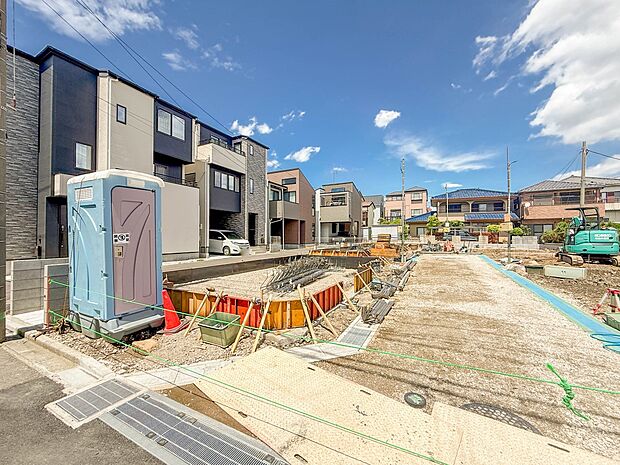 B号棟【外観】陽当りや通風性など各所に施された工夫で住みやすさを実現。部屋の大きさや周辺環境・街並など、資料には掲載していない情報が現地にはたくさんございます。是非ご確認下さい。