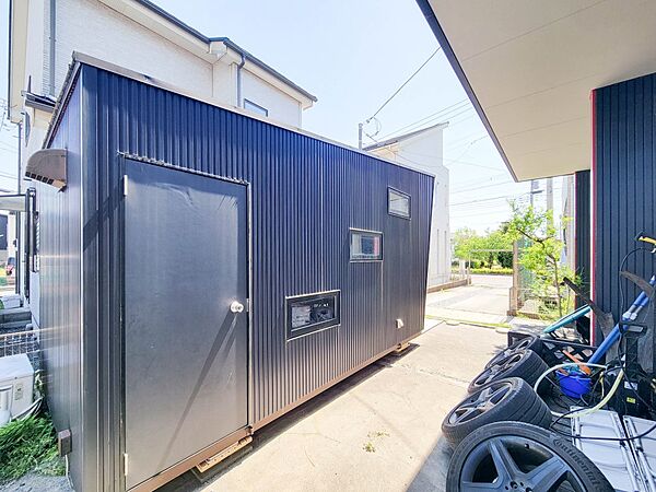 住まう人たちに与えられるゆとりある生活と受け継がれる資産。日常から生み出される時の隙間は家族で過ごすための新しくかけがえのない時間。