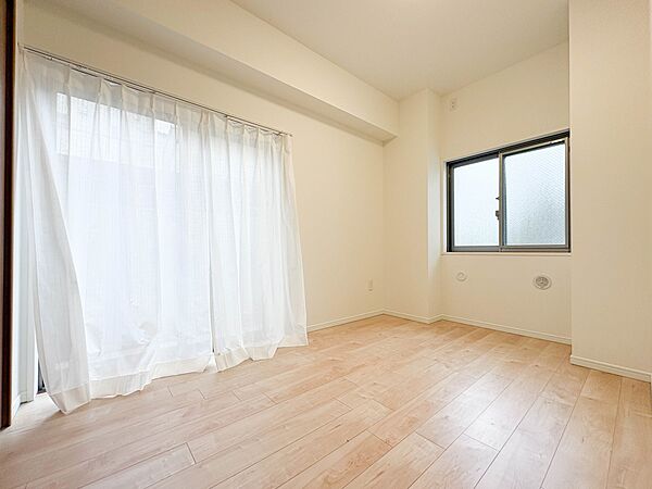 【洋室5.3帖】充実した生活は伸びやかな居室空間から始まります