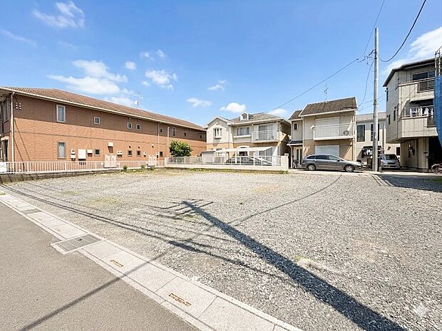 【外観】ここから始まる「日常」はご家族にとってかけがえのない時間となります。少しでも豊かに、快適に。＊CGにより晴天に変えています