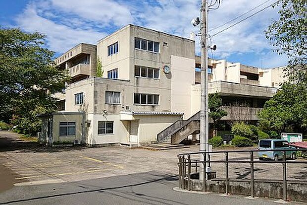 中学校 1500m 上尾市立大石南中学校(上尾市立大石南中学校 徒歩22分)