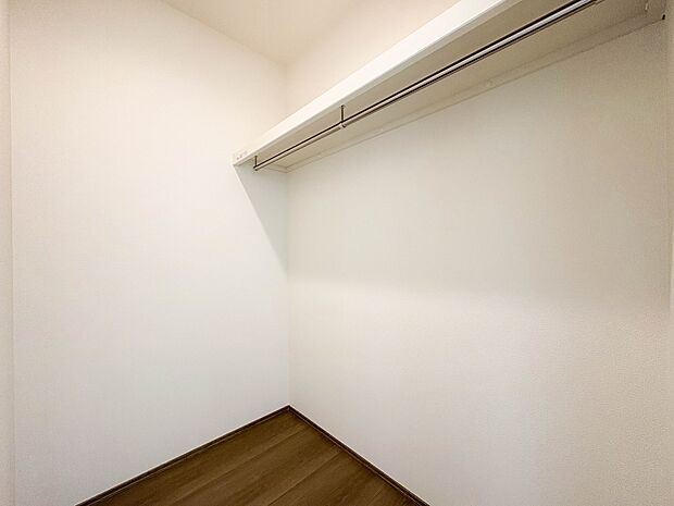 B号棟【収納】各部屋を最大限に広く使って頂ける様、全居住スペースに収納付。プライベートルームはゆったりと快適に。