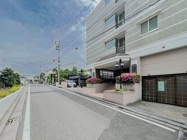 【前面道路】家の良し悪しだけでなく周辺環境も重要なポイント。