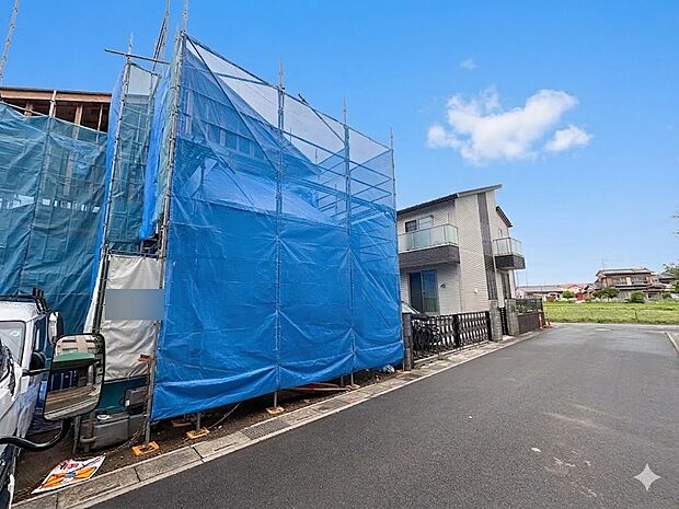 【前面道路5.4ｍ】車の通行が少ないので、静かな住環境を維持することができます。