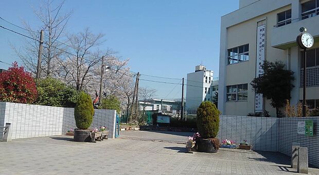 中学校 340m 川口市立榛松中学校