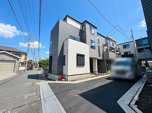 【前面道路4m】車の通行が少ないので、静かな住環境を維持することができます。