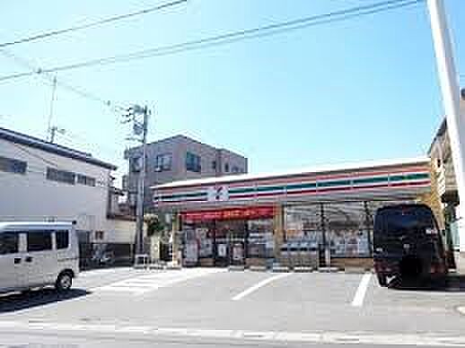 コンビニ 410m セブン-イレブン 鳩ヶ谷本町店(セブン-イレブン 鳩ヶ谷本町店)