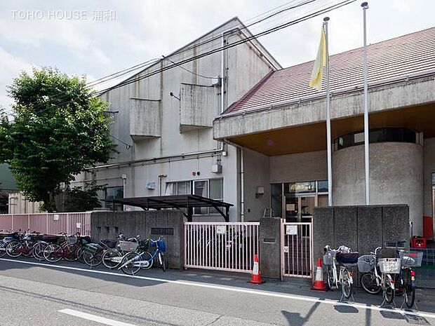 幼稚園・保育園 680m 前川保育所(川口市前川4丁目の住宅街にある公設公営保育所。周辺には公園、スーパーマーケットやイオンモール川口前川などがあります。)