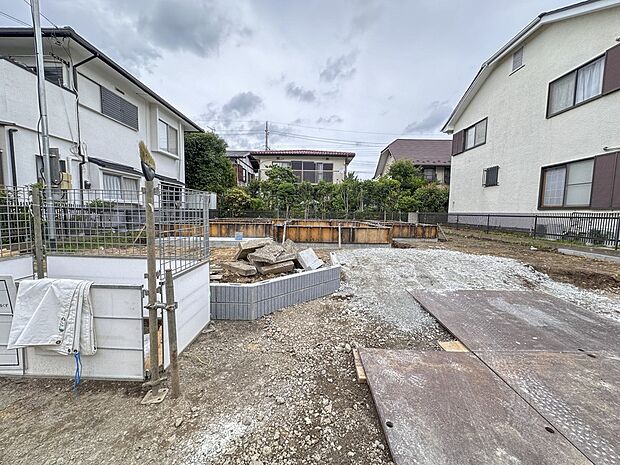 【外観】こちらの物件が少しでも気になるようでしたら、お気軽にお問合せください。人生でいちばん大きなお買い物ですので、ゆっくりご見学ください。ネット上の画像と実際の見学では、リアル感がまるで違…