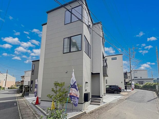 【ぜひ現地をご確認下さい】陽当りや通風性など各所に施された工夫で住みやすさを実現。部屋の大きさや周辺環境・街並など、資料には掲載していない情報が現地にはたくさんございます。是非ご確認下さい。…
