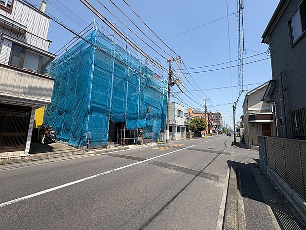 【前面道路9.5ｍ市道】陽当りや通風性など各所に施された工夫で住みやすさを実現。部屋の大きさや周辺環境・街並など、資料には掲載していない情報が現地にはたくさんございます。是非ご確認下さい。