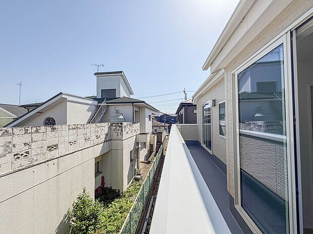 2号棟【眺望】眺望や窓からの景色が良いと、家で過ごす時間も快適です。