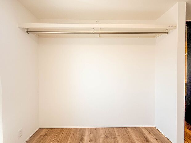 1号棟【収納】各部屋を最大限に広く使って頂ける様、全居住スペースに収納付。プライベートルームはゆったりと快適に。