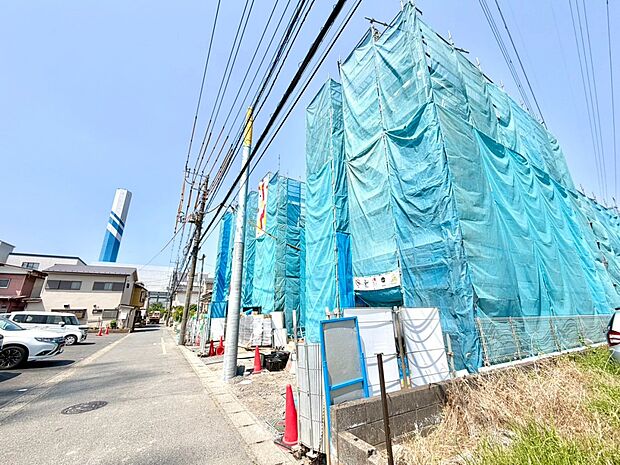 【外観】ここから始まる「日常」はご家族にとってかけがえのない時間となります。少しでも豊かに、快適に。そんな想いから本邸宅は生まれました。