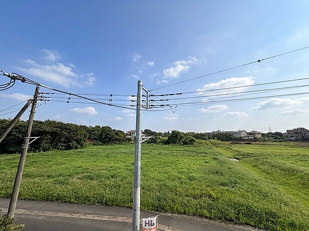 3号棟【眺望】眺望や窓からの景色が良いと、家で過ごす時間も快適です。