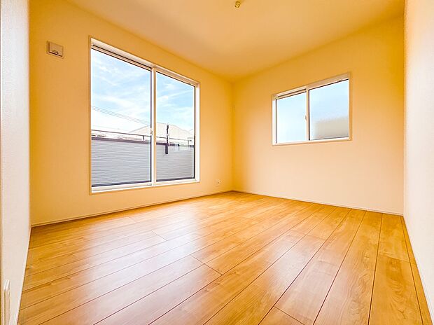 【洋室5.25帖】部屋の快適性を追求していくと、内装はシンプルになります。そしてポイント、ポイントにアクセントをつけて、リズムをつくる。シンプルな内装とは、リズミカルな内装と気づきます。