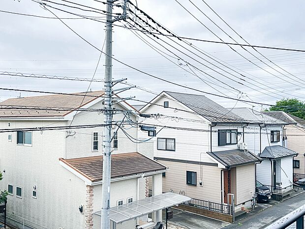 【眺望良好】 少し優雅に、眺望の良い部屋で新生活をしてみませんか？眺望や窓からの景色が良いと、家で過ごす時間も快適です。