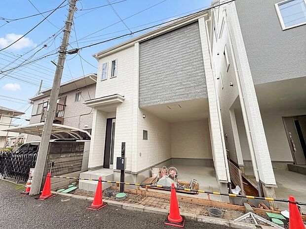 【現地土地写真】ここから始まる「日常」はご家族にとってかけがえのない時間となります。少しでも豊かに、快適に。＊CG加工により晴天にしています。