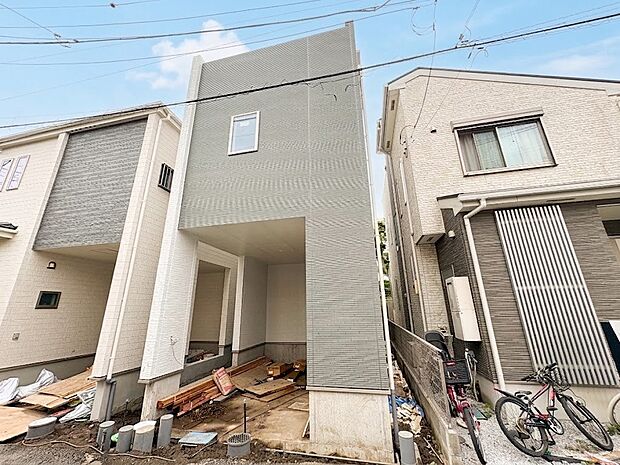【現地土地写真】こちらの物件に少しでもご興味がありましたら、お気軽にお電話下さい。ネット上で「見えない物」「わからない事」でも、実際にご見学いただくことで、手に取るようにおわかりいただけるは…
