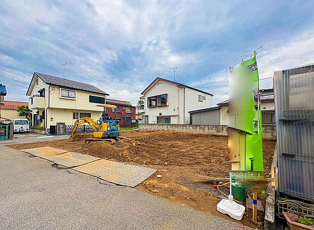 【現地土地写真】ここから始まる「日常」はご家族にとってかけがえのない時間となります。少しでも豊かに、快適に。そんな想いから本邸宅は生まれました。