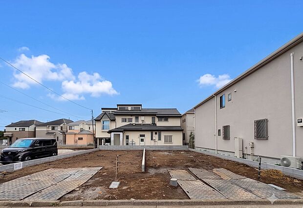 【外観】家族の温かさと陽光の暖かさ、楽しい毎日と明るい未来を予感させる「空間が織り成すひとつ先の住み心地」を演出します。