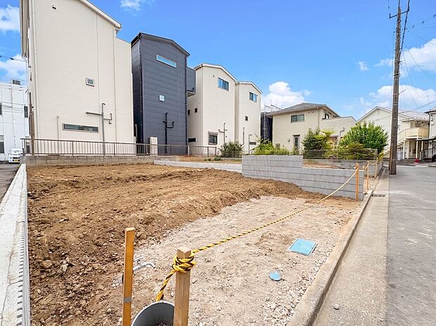 【外観】こちらの物件が少しでも気になるようでしたら、お気軽にお問合せください。人生でいちばん大きなお買い物ですので、ゆっくりご見学ください。ネット上の画像と実際の見学では、リアル感がまるで違…