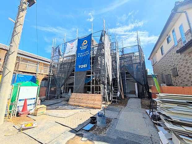 【ひとつ先の住み心地】家族の温かさと陽光の暖かさ、楽しい毎日と明るい未来を予感させる「空間が織り成すひとつ先の住み心地」を演出します。