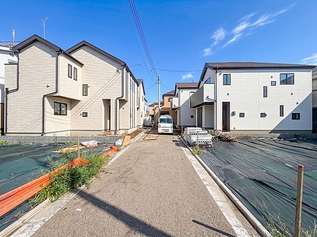 【外観】家族の温かさと陽光の暖かさ、楽しい毎日と明るい未来を予感させる「空間が織り成すひとつ先の住み心地」を演出します。