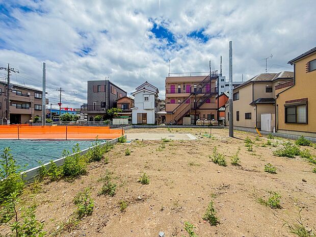 【外観-1-B号棟-】家は一生のお買物。自分ならではの家族ならではの、家にしたい。書斎を設ける。子どものプレイングルームを設ける。趣味のオーディオルームを設置する。夢を追うオンリーワンの家で…