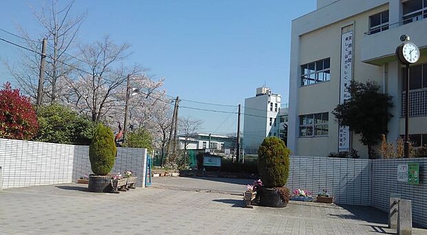 中学校 870m 川口市立榛松中学校