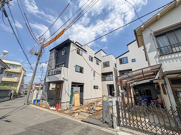【外観】陽当りや通風性など各所に施された工夫で住みやすさを実現。部屋の大きさや周辺環境・街並など、資料には掲載していない情報が現地にはたくさんございます。是非ご確認下さい。