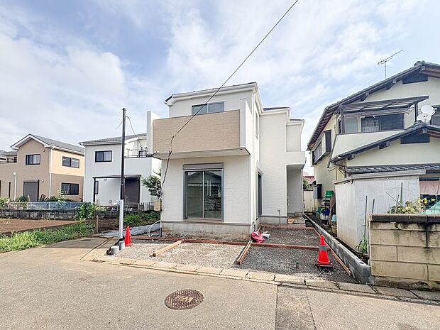 【外観】陽当りや通風性など各所に施された工夫で住みやすさを実現。部屋の大きさや周辺環境・街並など、資料には掲載していない情報が現地にはたくさんございます。是非ご確認下さい。