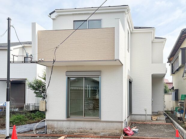 【外観】こちらの物件が少しでも気になるようでしたら、お気軽にお問合せください。人生でいちばん大きなお買い物ですので、ゆっくりご見学ください。ネット上の画像と実際の見学では、リアル感がまるで違…