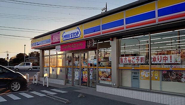 コンビニ 800m ミニストップ 蓮田黒浜店